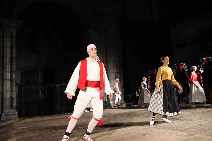 Suak argitu du urteko gaurik 44 1561330831770