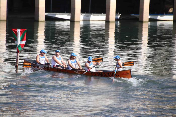 Arraunean, elkartasunez 19 1568470851024