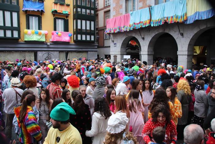 Dianak esnatu du Zaldunita 10 1551612232638