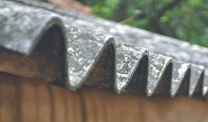 Amiantoaren inbentarioa egiteko azterlana abiatu du udalak