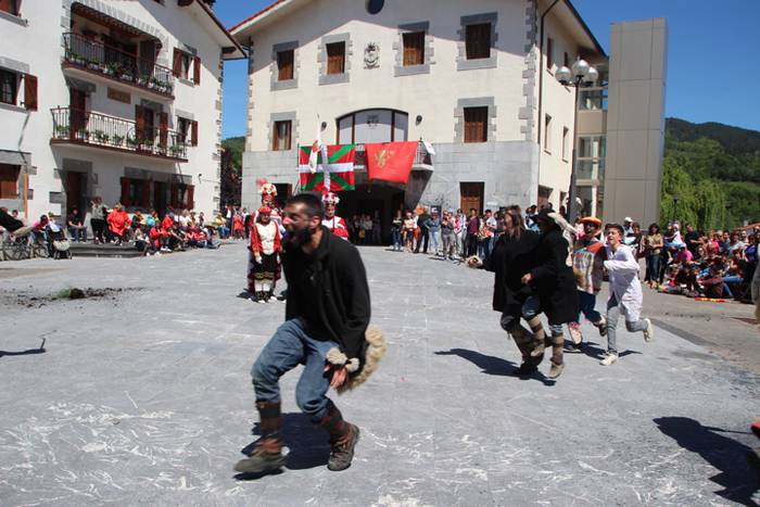 Maskaradak herriz herri 64 1494160610695