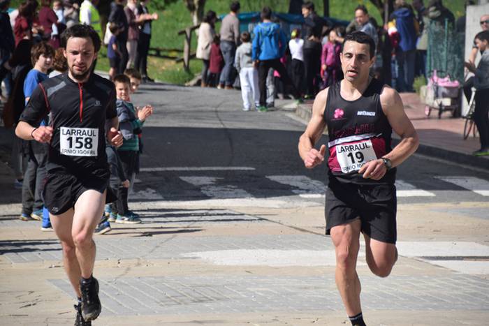 Hassan Ait Chaou eta Maitane 44 1489933835113