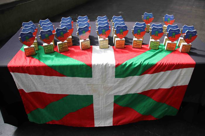 Behar Zana elkarteko festa 2 17 1559405182708