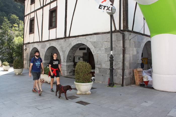 III. Mendiz Mendi Etxera 151 1506347601768