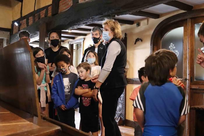 Ibilaldi gidatu-antzeztua eg 23 1621768551057