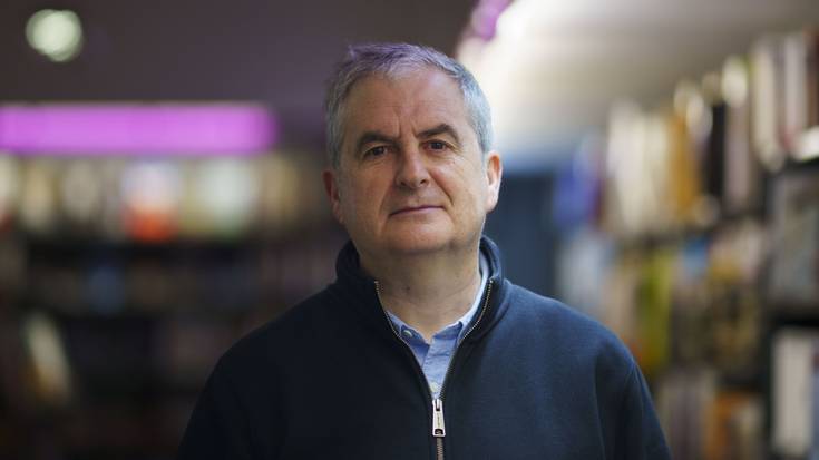 Karlos Linazasorok irabazi du Irun Hiriko Kutxa poesia saria