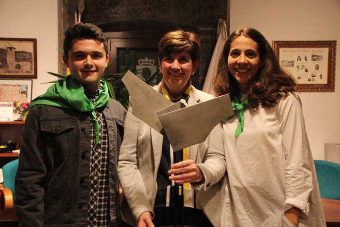 Iruran utzi dute garaikurra 28 1477594806739