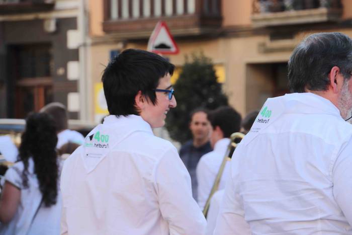 Banda Topaketa AV400Urte 12 1553970386882