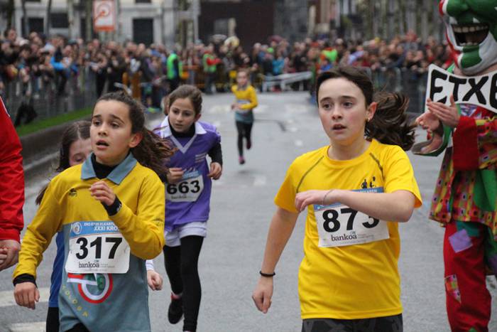 700 haur inguru XXXI. Ero Et 158 1516542815320