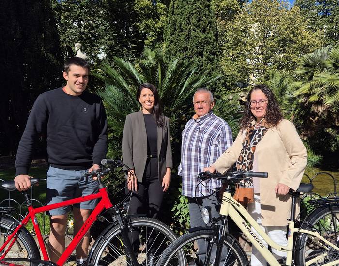 'Jarri zure bizikleta prest MUGIrekin' kanpainan zozkatutako bi bizikletak, Tolosaldera