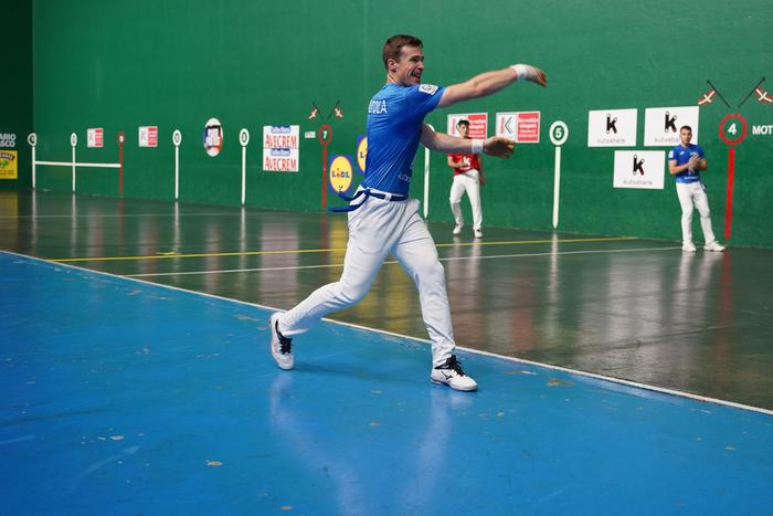 Artolak Altuna III.ari irabazi eta aurrea hartu dio sailkapenean