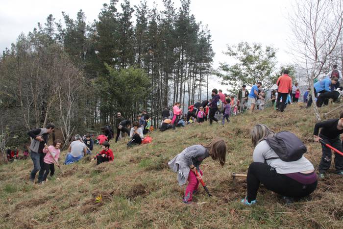 Eskola txikiak eta ner group 73 1447508289921