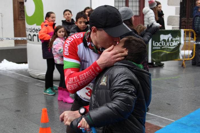 Jokin Lizeaga eta Veronica D 89 1517771758776