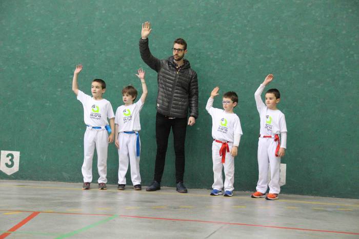 Hasi da V. Ataria Pilota Txa 18 1556962328565