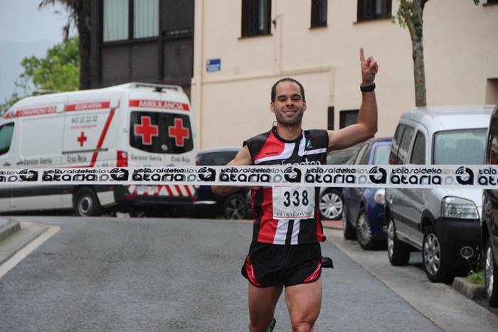 Aitziber Ibarbia eta Julen L 10 1493553776151