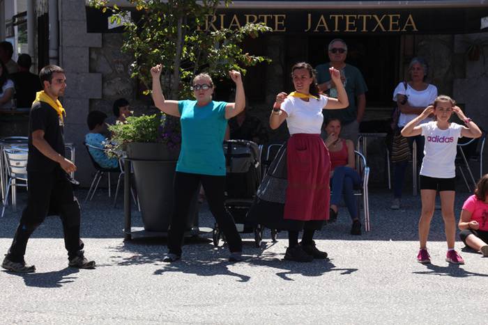 ZIZURKILGO JAIAK 2017. TXUPI 65 1502547740650