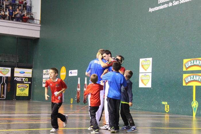 Altuna-Artola ligaxkako lehen partida 23 1445033125618