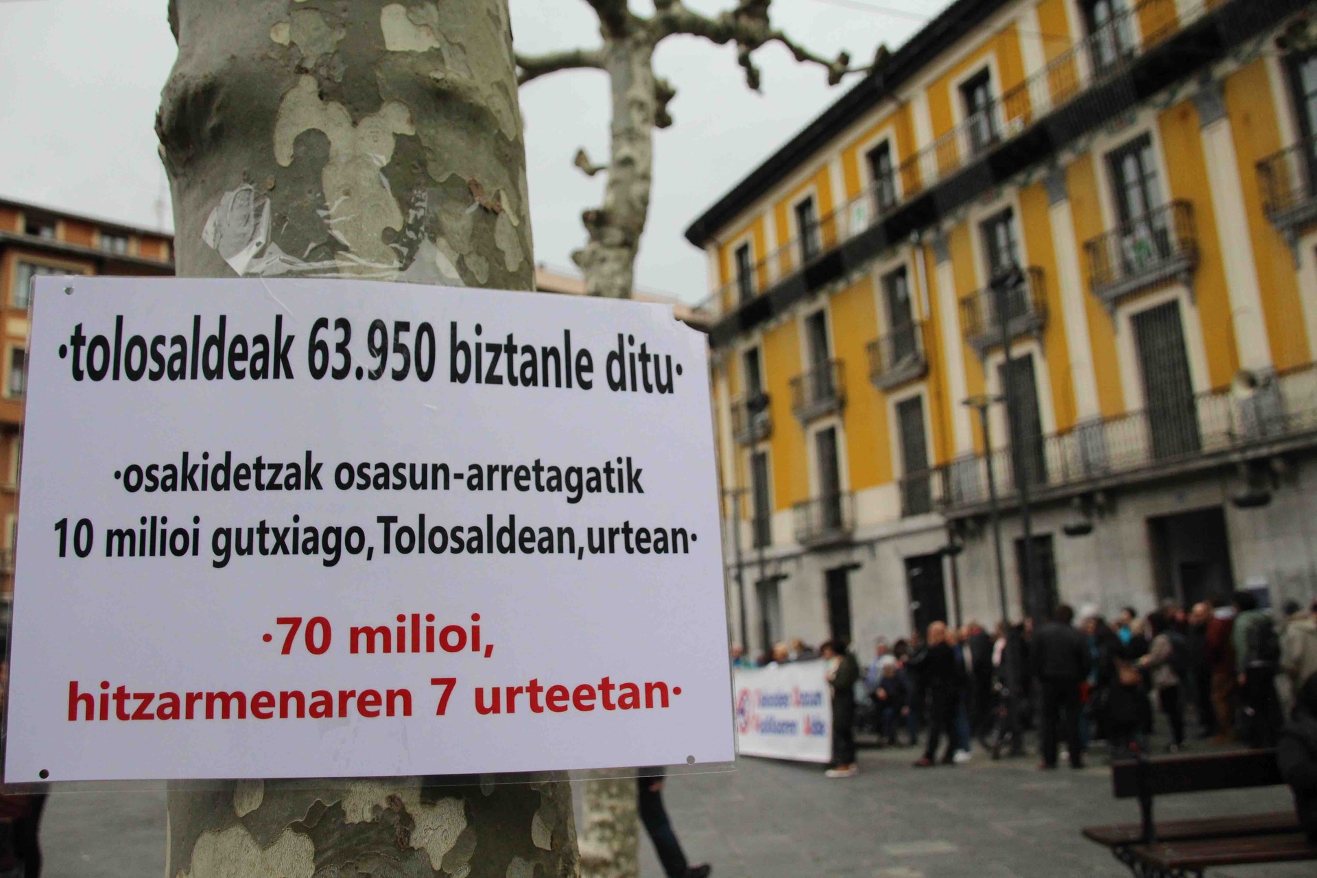 «Inor ez da arduratzen 340 langile baino gehiagoren etorkizunarekin»