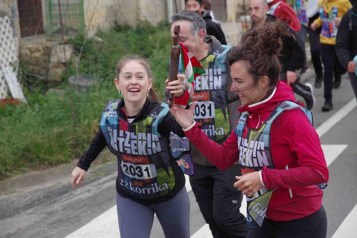 korrika, furgonetatik, Anoet 67 1649421149426