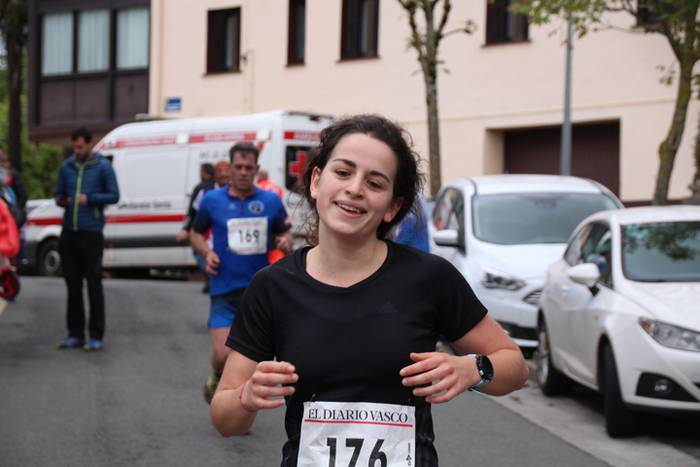 Aitziber Ibarbia eta Julen L 93 1525009404193