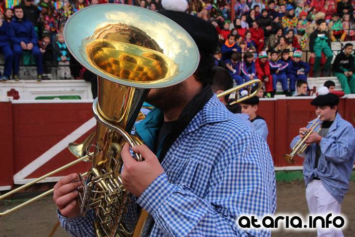 ostegun gizena 2016 zezen plaza 66 1454608280707