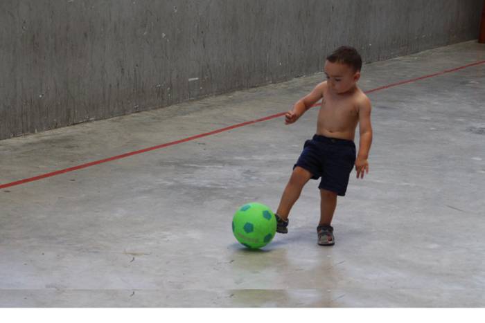 Helduak mahaiaren bueltan, e 36 1502640797190