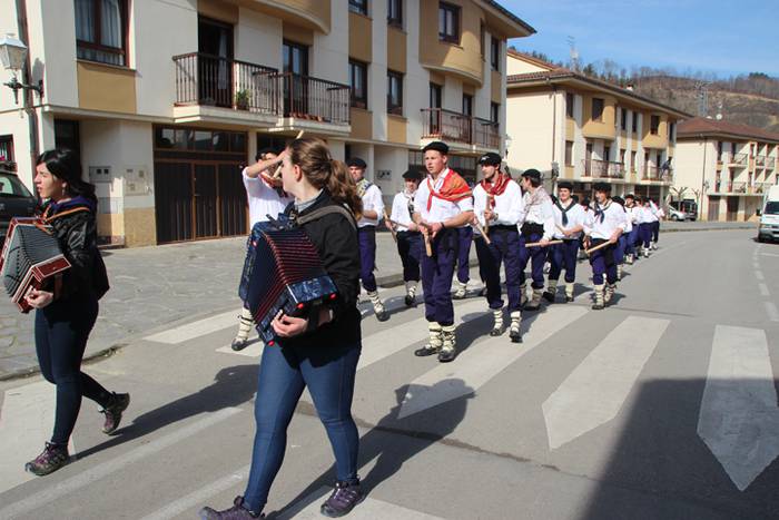 Talai dantzariak herrian zeh 17 1488122207429