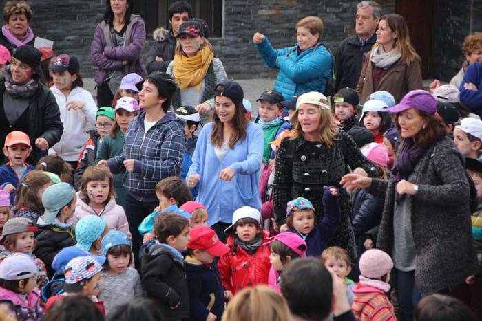 euskararen eguna 2015 irura 76 1449169428341