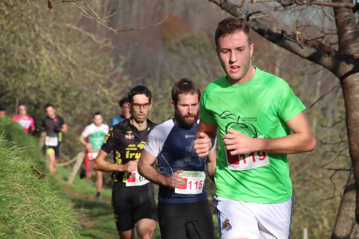 Alexander Ordeñana eta Zuriñ 17 1543079270479