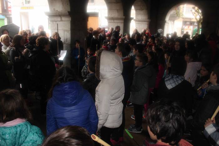 Agate Deunaren bezpera Alegi 20 1580816226870