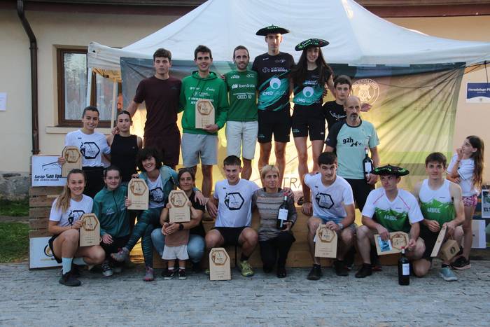 IX. Eltxotraileko irabazleak: Irati Larrañaga eta Amets Aranberri