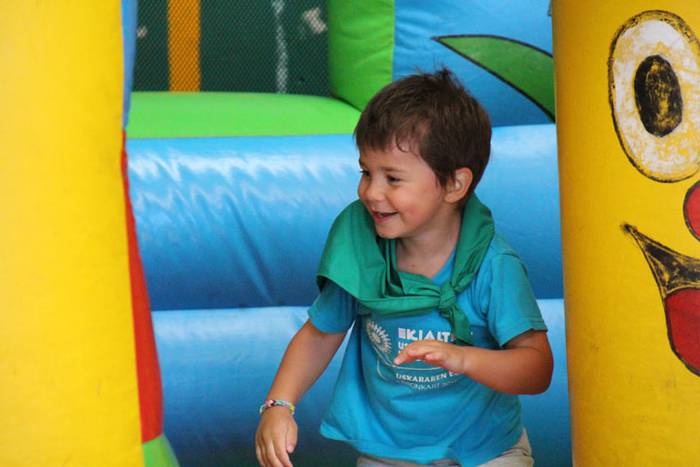 Bertsotan hasi dute festa Gaztelun 4 1471174876011