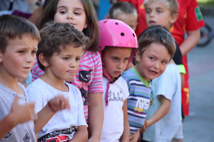 Jolas betean aritu dira umea 1 1537027314257