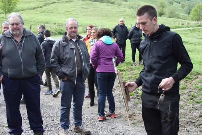 Maiatzak 1, Larre Irekiera E 17 1525187027421