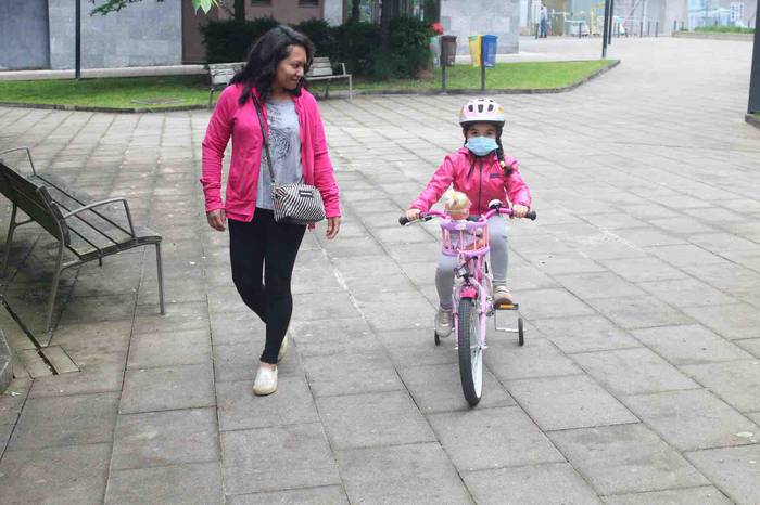 Haurrak kalera atera dira 38 1587900348255