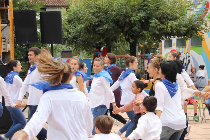 Euskal dantzek harrobia dute 35 1567950054623