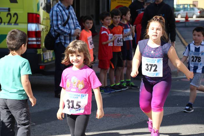 Haur, gazte eta heldu krosea 24 1491741935567