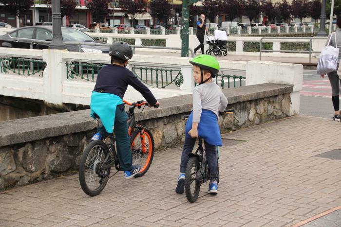 Mugimendu erdi librea 29 1588012124014