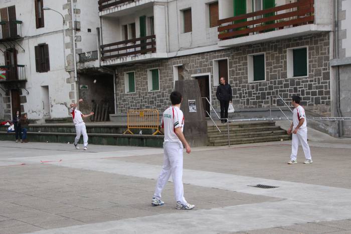 Bote luzea Amezketan 9 1459595118536