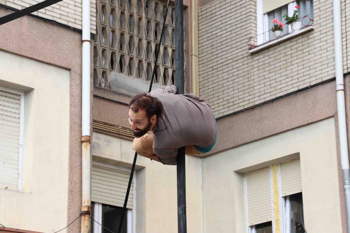 Malabareak eta akrobaziak na 35 1562507127167