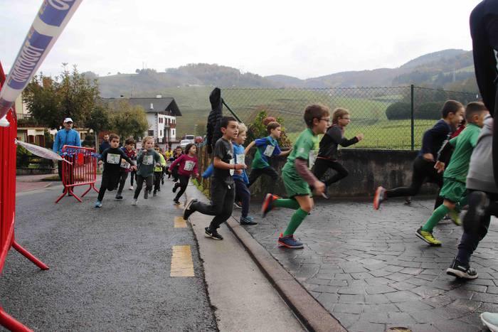 Ume krosa egin dute Amasako  10 1636802234225