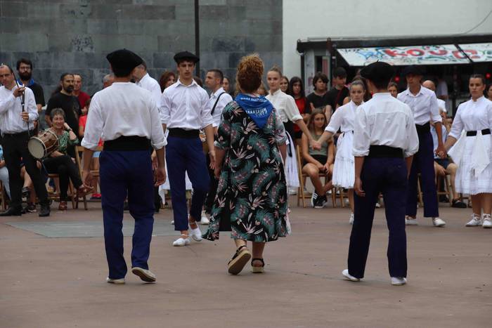 Soka dantza Santioak 2022 42 1658770622611