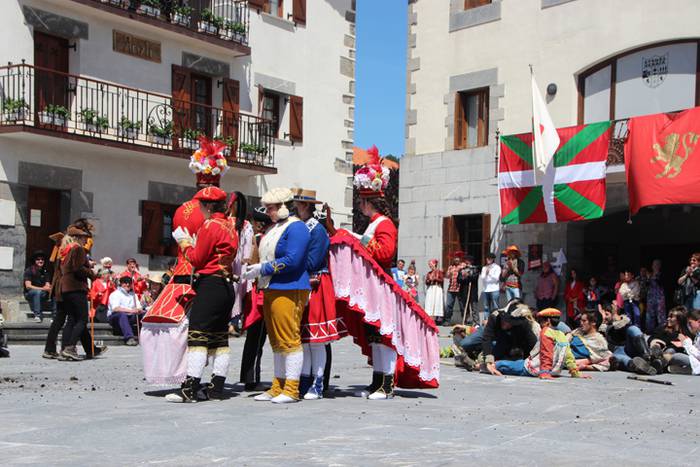 Maskaradak herriz herri 80 1494160707897