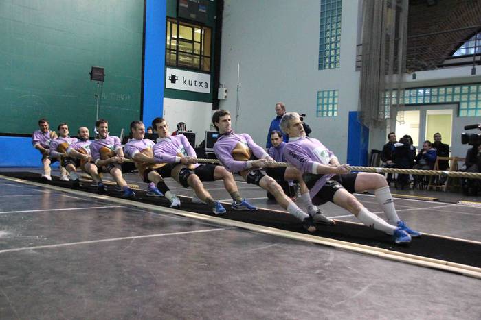 Ibarra sokatira 640 kilo EH  1 1549134243025