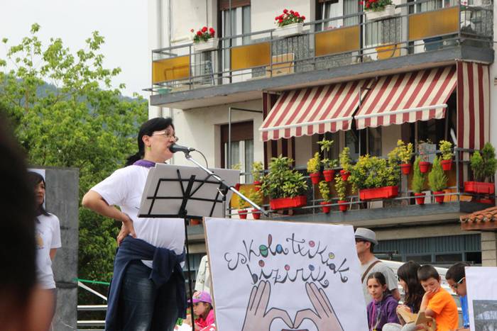 Ikaztegietako Eskola Txikiak Festa 15 1465744462315