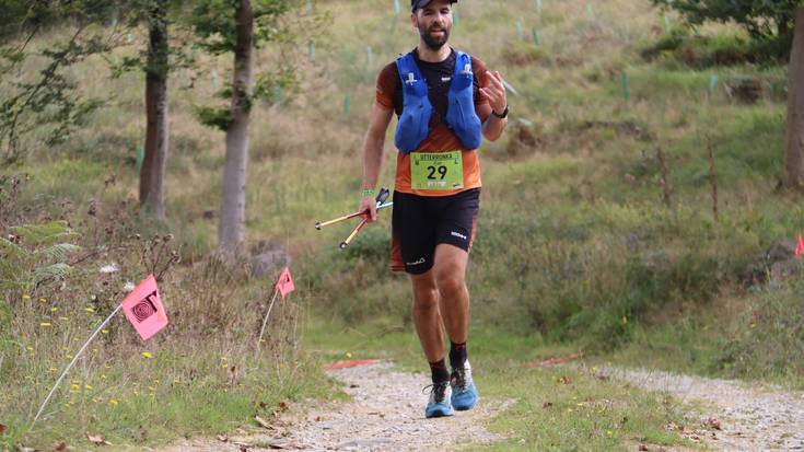 Langaurreko tontorretik igaro dira lasterkariak