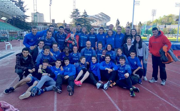Tolosa CF Atletismo taldeko neskak, hirugarren Euskadiko kluben arteko txapelketan