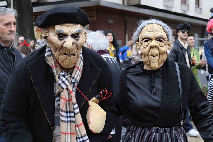 Konpartsa eta mozorroak Zald 2 1645972610248