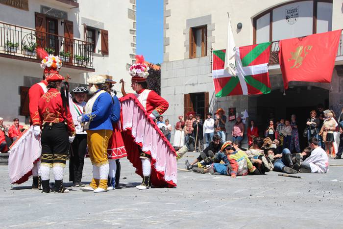 Maskaradak herriz herri 72 1494160658767