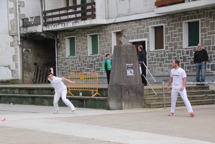 Bote luzea Amezketan 3 1459595074064